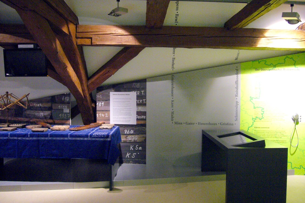 2012-museum-ovi-02